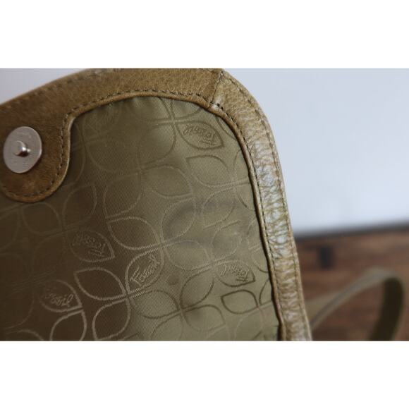 Fossil Green Leather Drawstring Backpack With Fossil Keychain - Picture 8 of 11